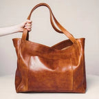 Retro one-shoulder capacious bag