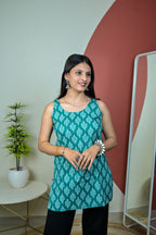 Green Round Neck Sleeveless Short Kurti